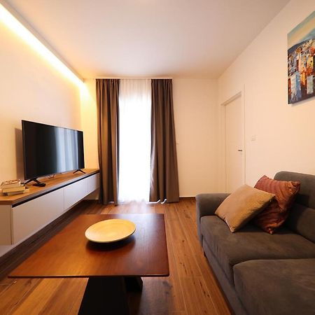Apartmani Diklo Zara Esterno foto