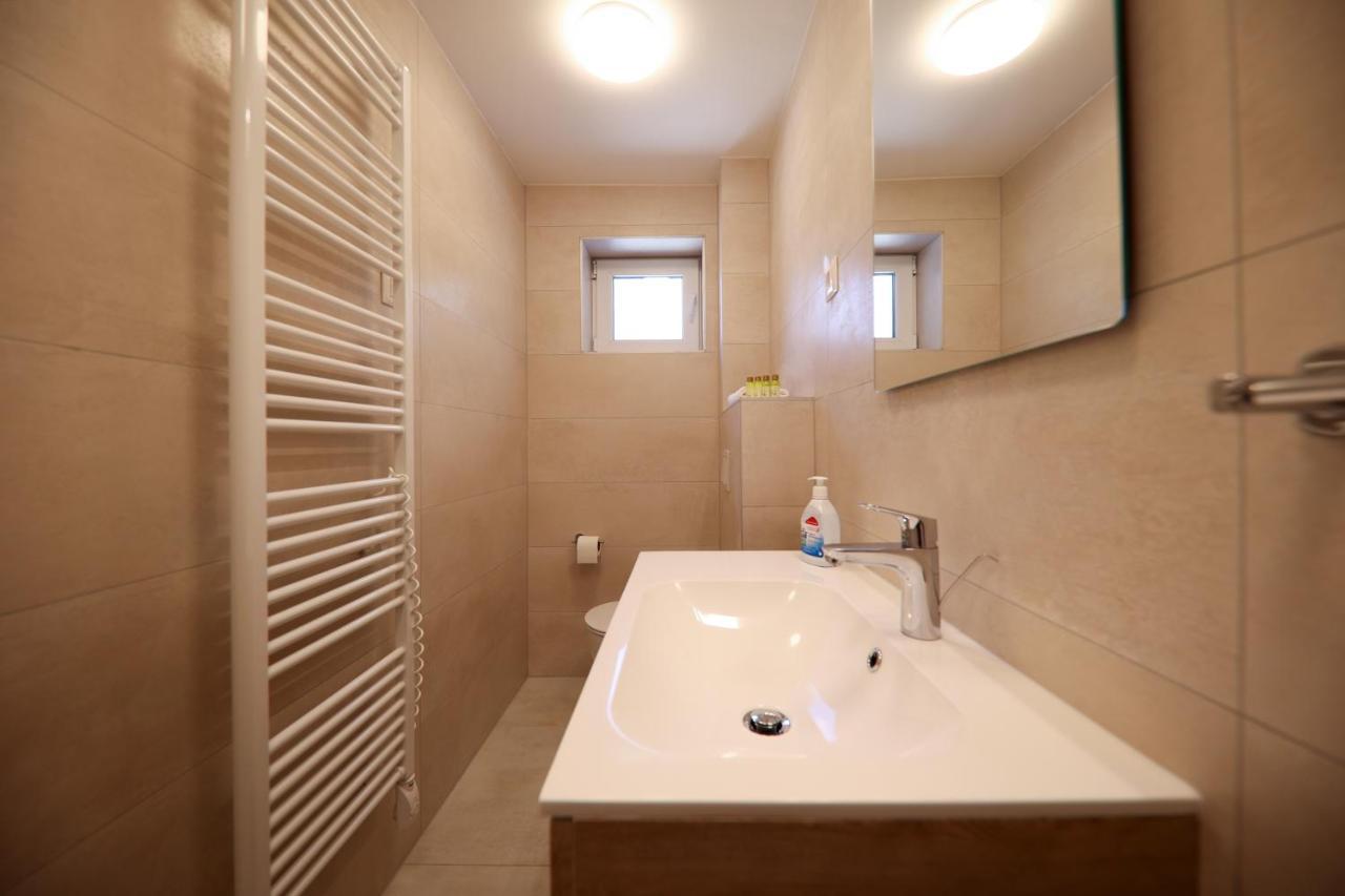 Apartmani Diklo Zara Esterno foto