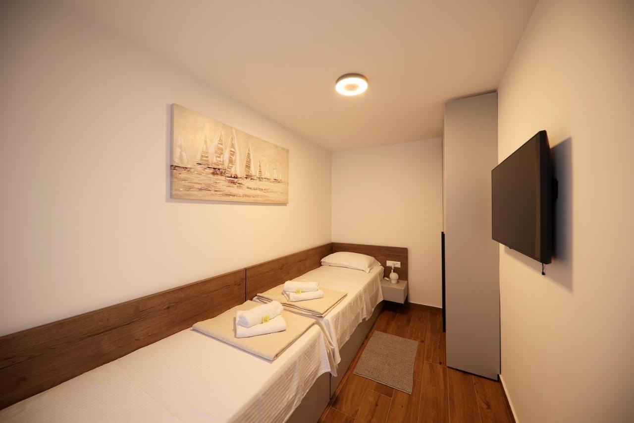 Apartmani Diklo Zara Esterno foto