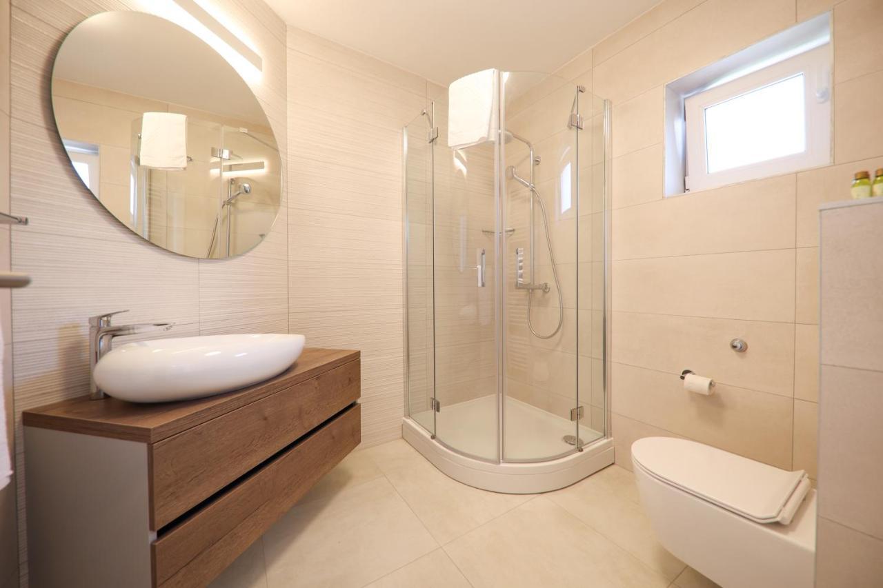 Apartmani Diklo Zara Esterno foto