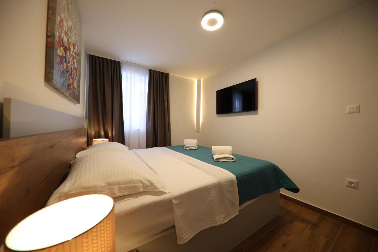 Apartmani Diklo Zara Esterno foto