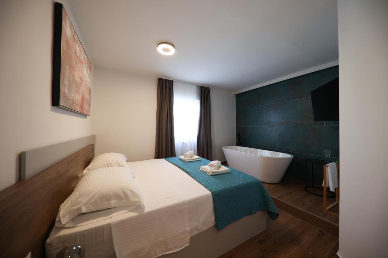 Apartmani Diklo Zara Esterno foto