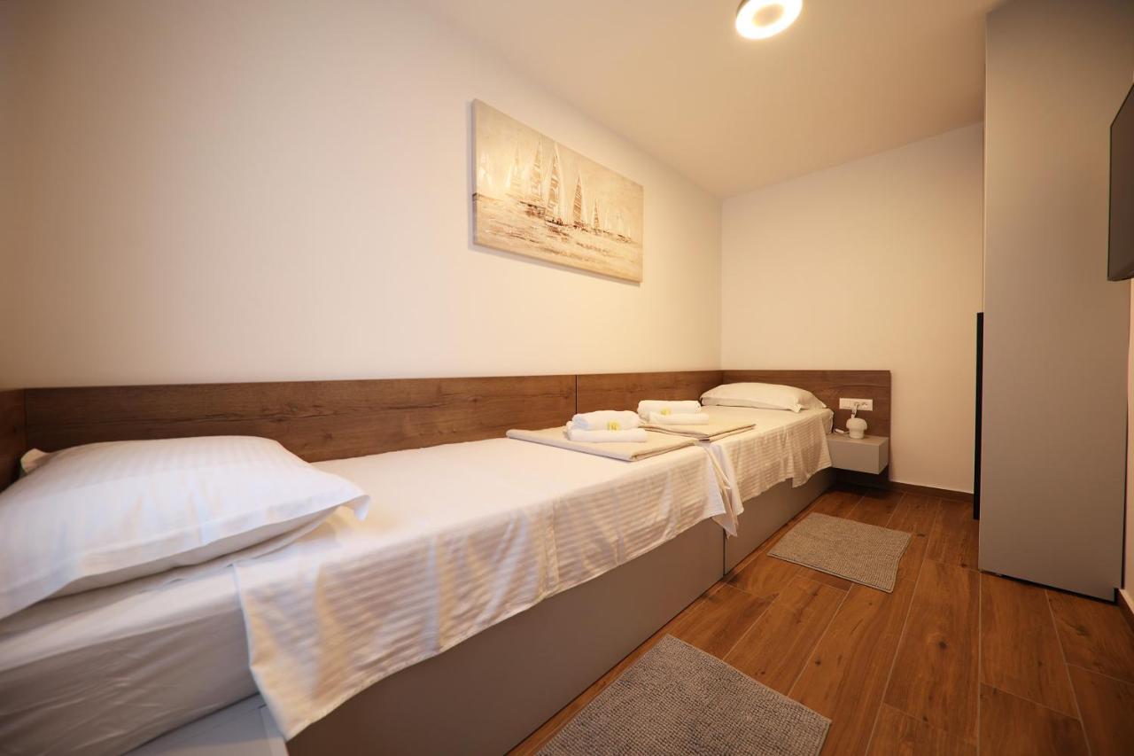 Apartmani Diklo Zara Esterno foto
