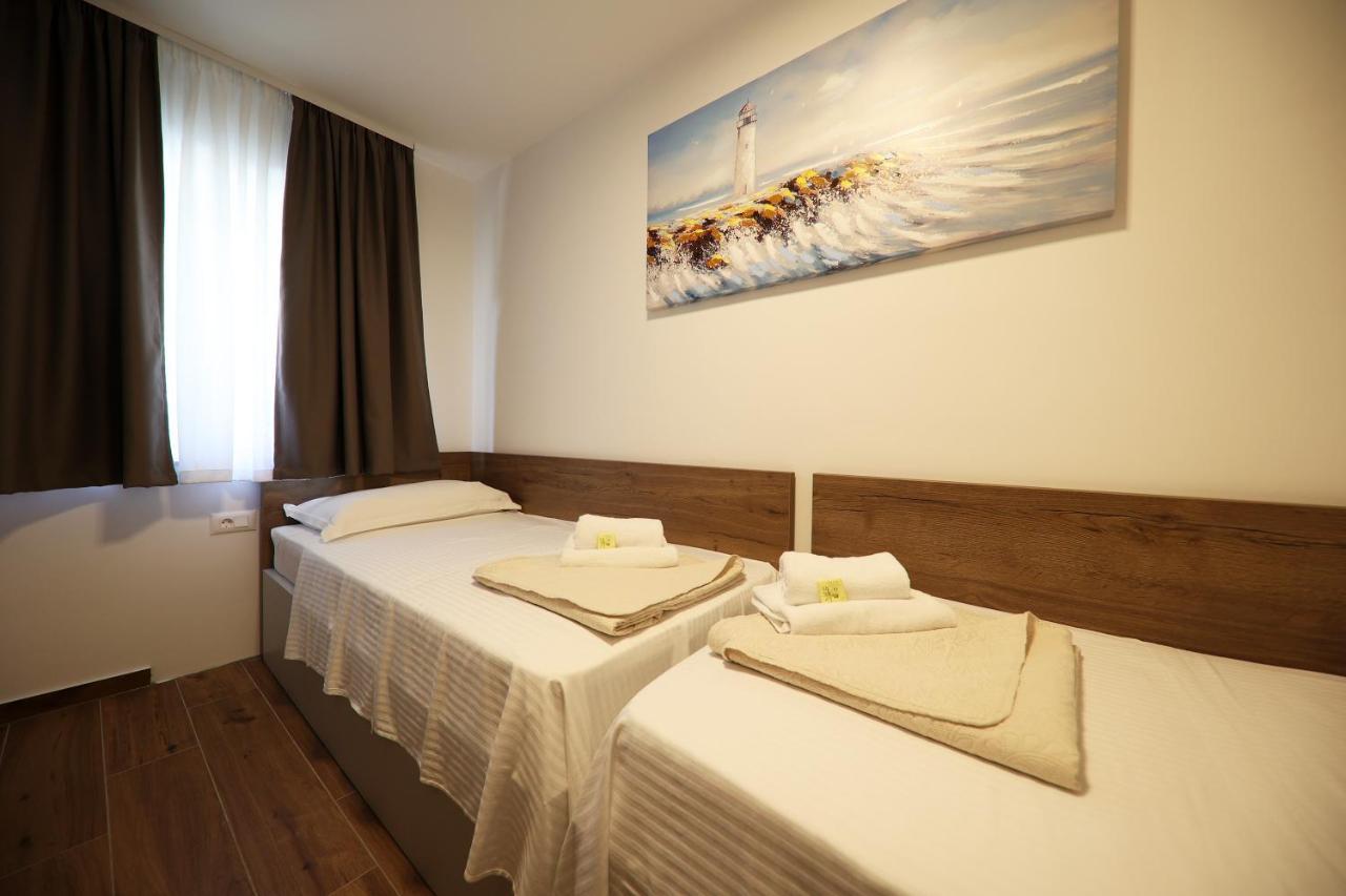 Apartmani Diklo Zara Esterno foto