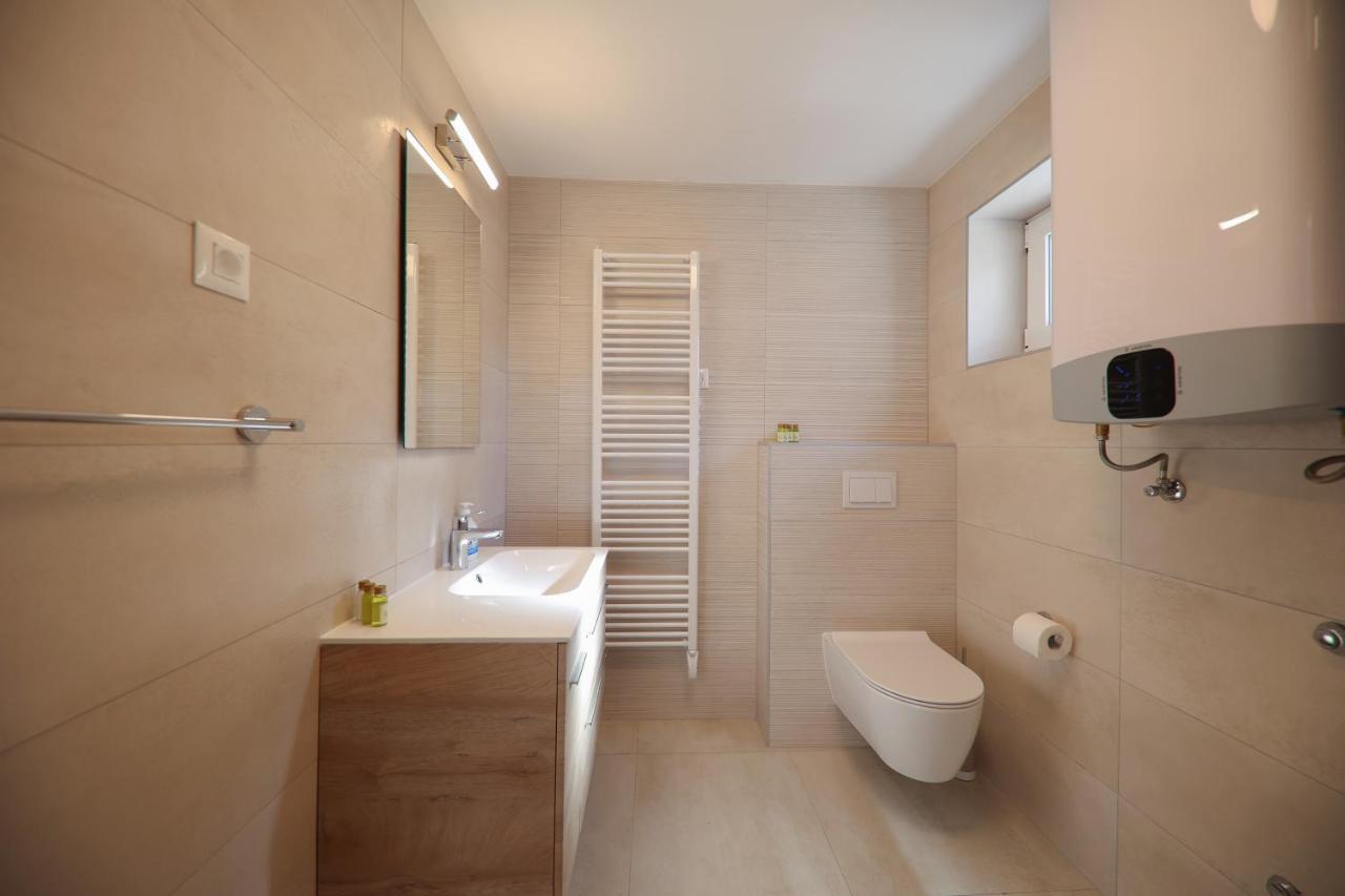 Apartmani Diklo Zara Esterno foto